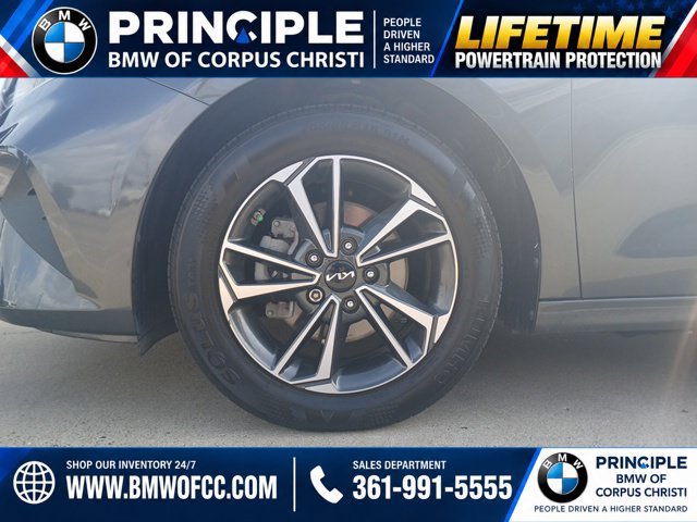 Used 2024 Kia Forte LXS w/ LXS Technology Package FWD image 6