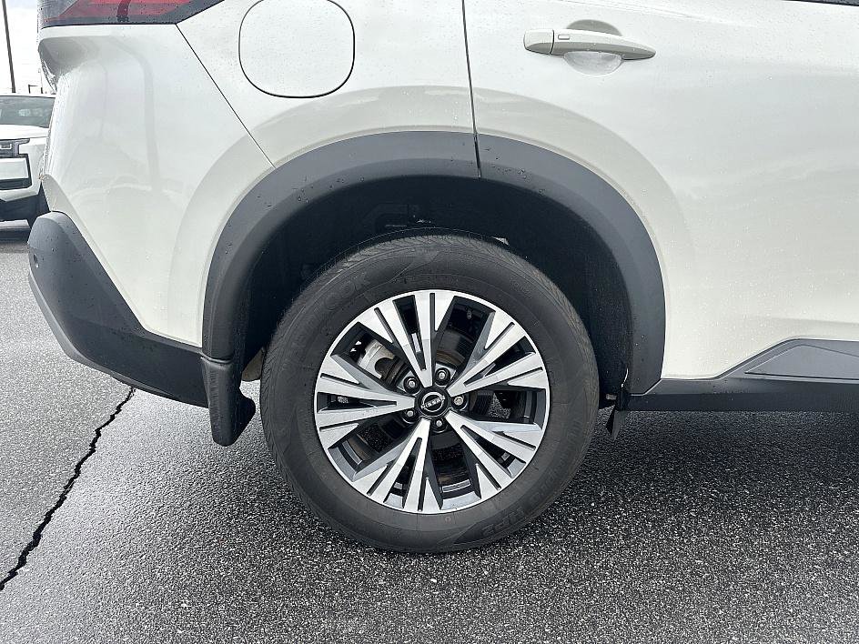 Certified 2023 Nissan Rogue SV w/ SV Premium Package image 11