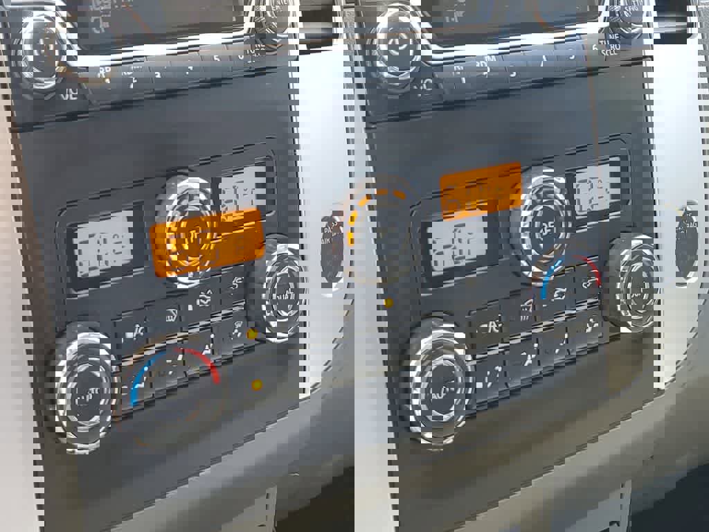 Used 2016 Nissan Frontier SV w/ SV Value Truck Package image 27