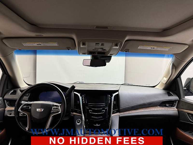 Used 2019 Cadillac Escalade ESV Luxury AWD/4WD image 11