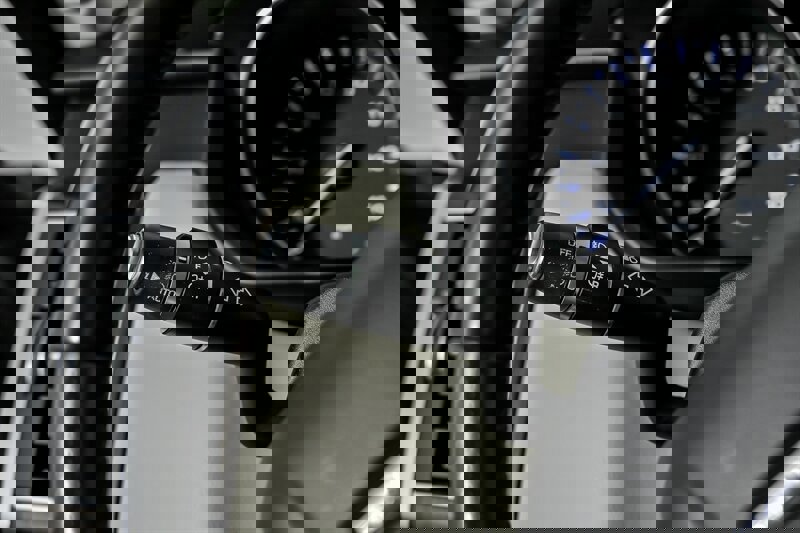 Used 2014 Land Rover Range Rover Sport HSE image 26