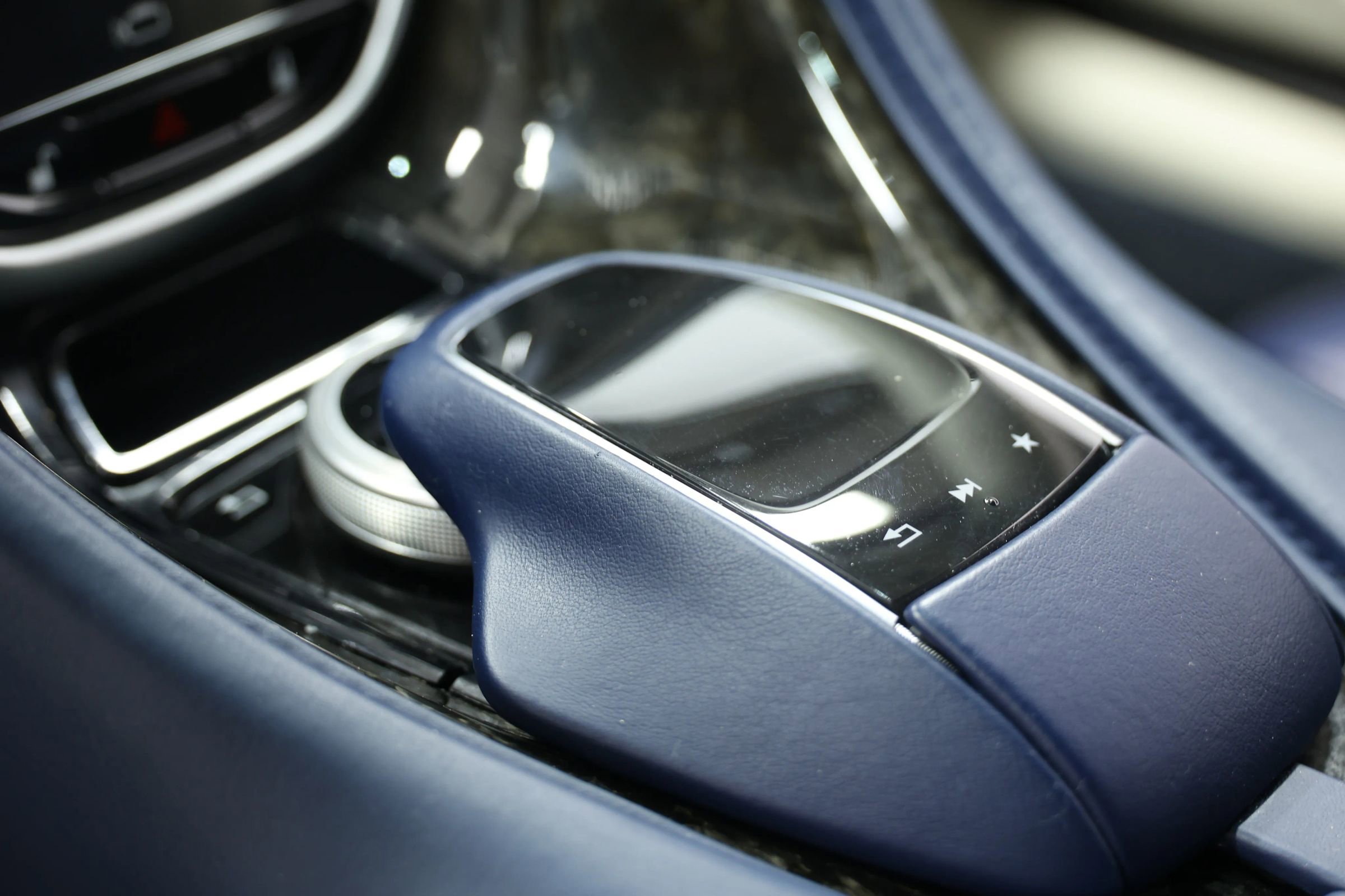 Used 2017 Aston Martin DB11 V12 image 47