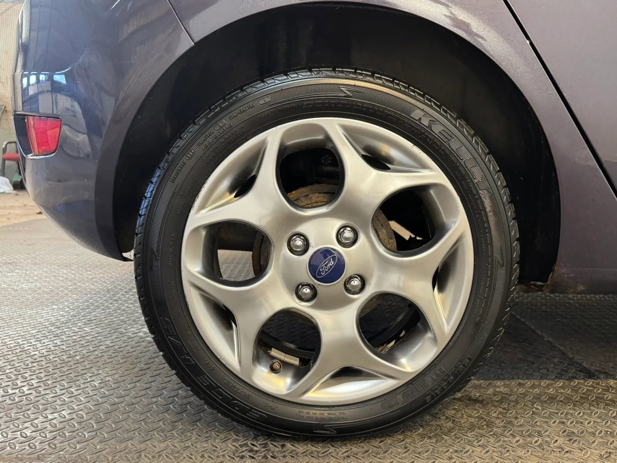 Used 2012 Ford Fiesta SES image 33