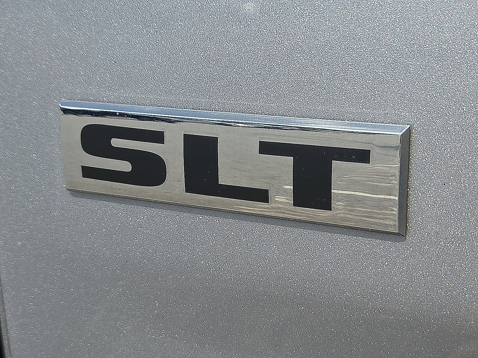 Used 2023 RAM 1500 Classic SLT w/ Trailer & Traction Group image 9