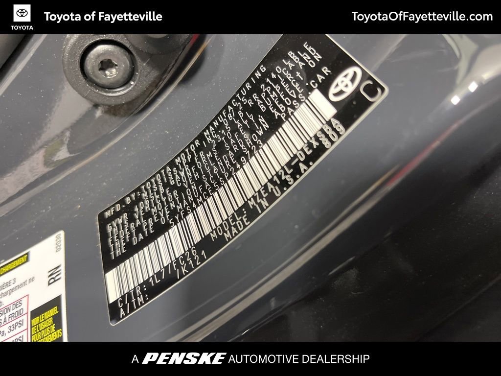 Certified 2025 Toyota Corolla SE FWD image 34