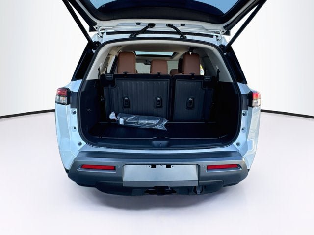 New 2026 Nissan Pathfinder Platinum AWD/4WD image 22