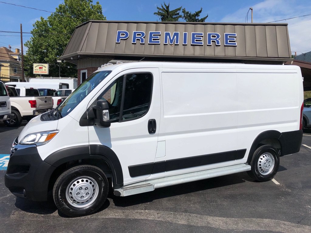 Used 2025 RAM ProMaster 2500 w/ U-Haul Equipment Group FWD image 2