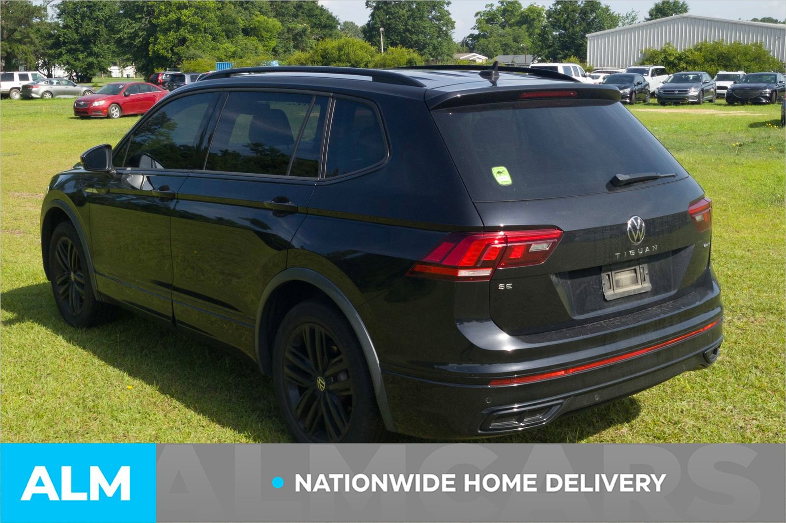 Used 2022 Volkswagen Tiguan SE R-Line AWD/4WD image 5