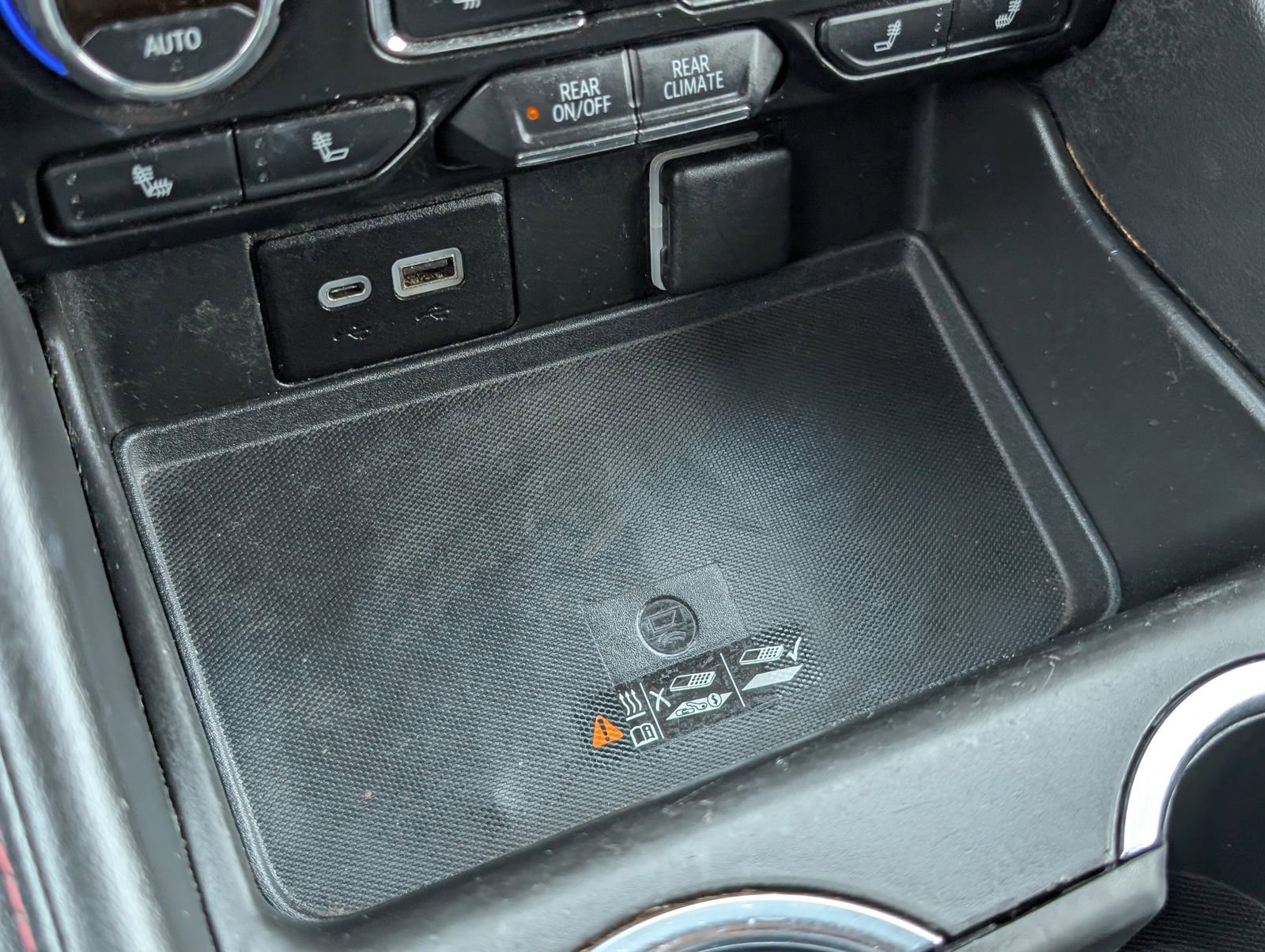 Used 2022 Chevrolet Tahoe RST w/ Luxury Package image 32