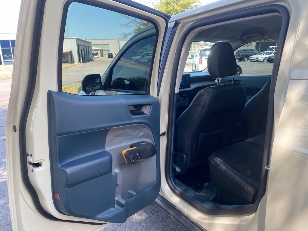 Used 2025 Ford Maverick Tremor AWD/4WD image 28