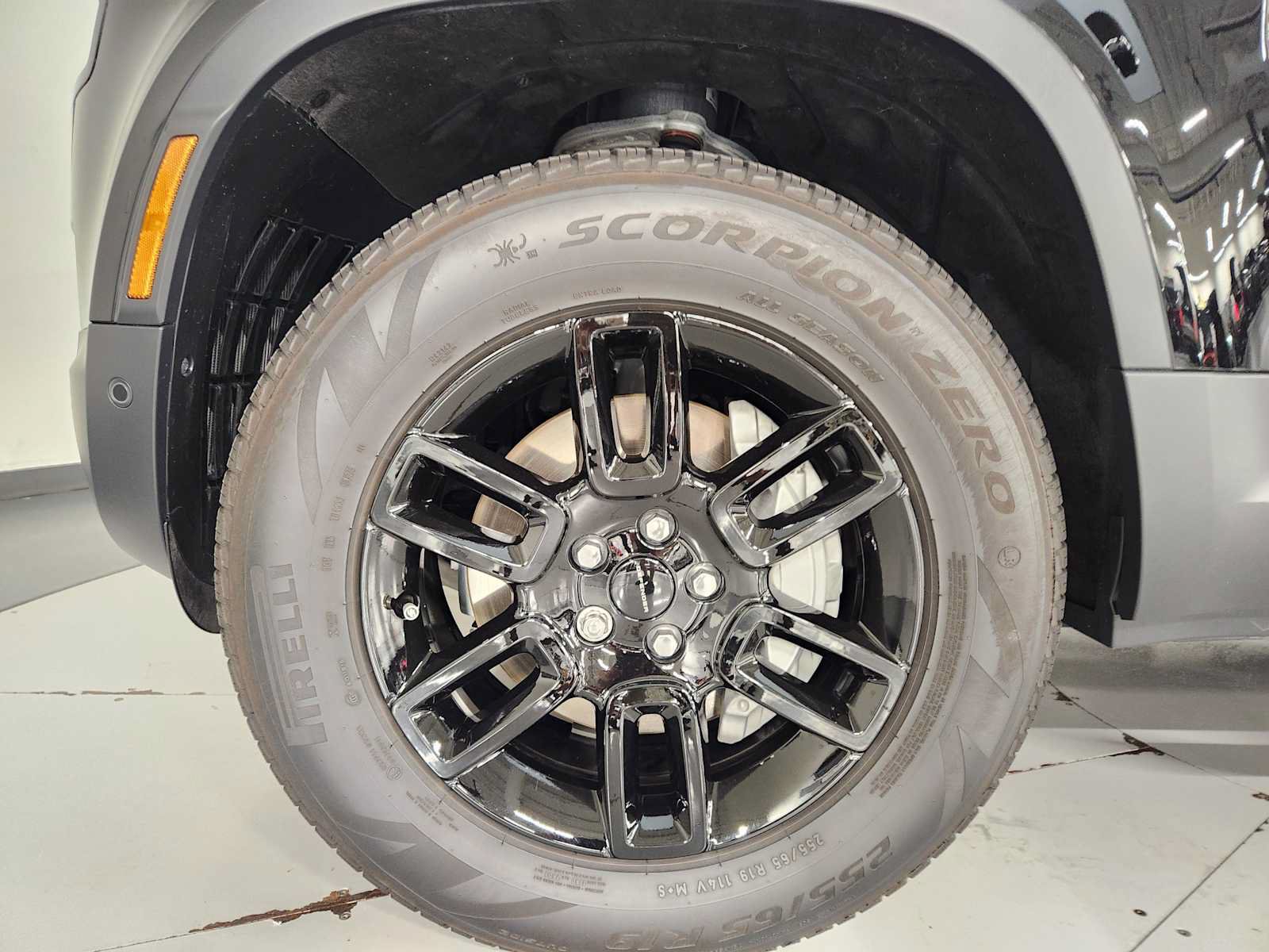 Used 2026 Land Rover Defender 130 S AWD/4WD image 8