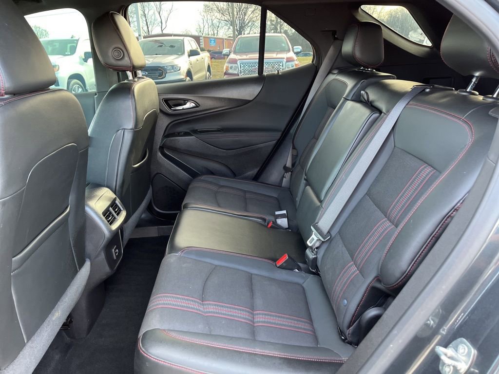 Used 2023 Chevrolet Equinox RS image 16
