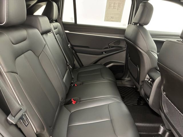 Used 2025 Jeep Wagoneer S Limited image 16