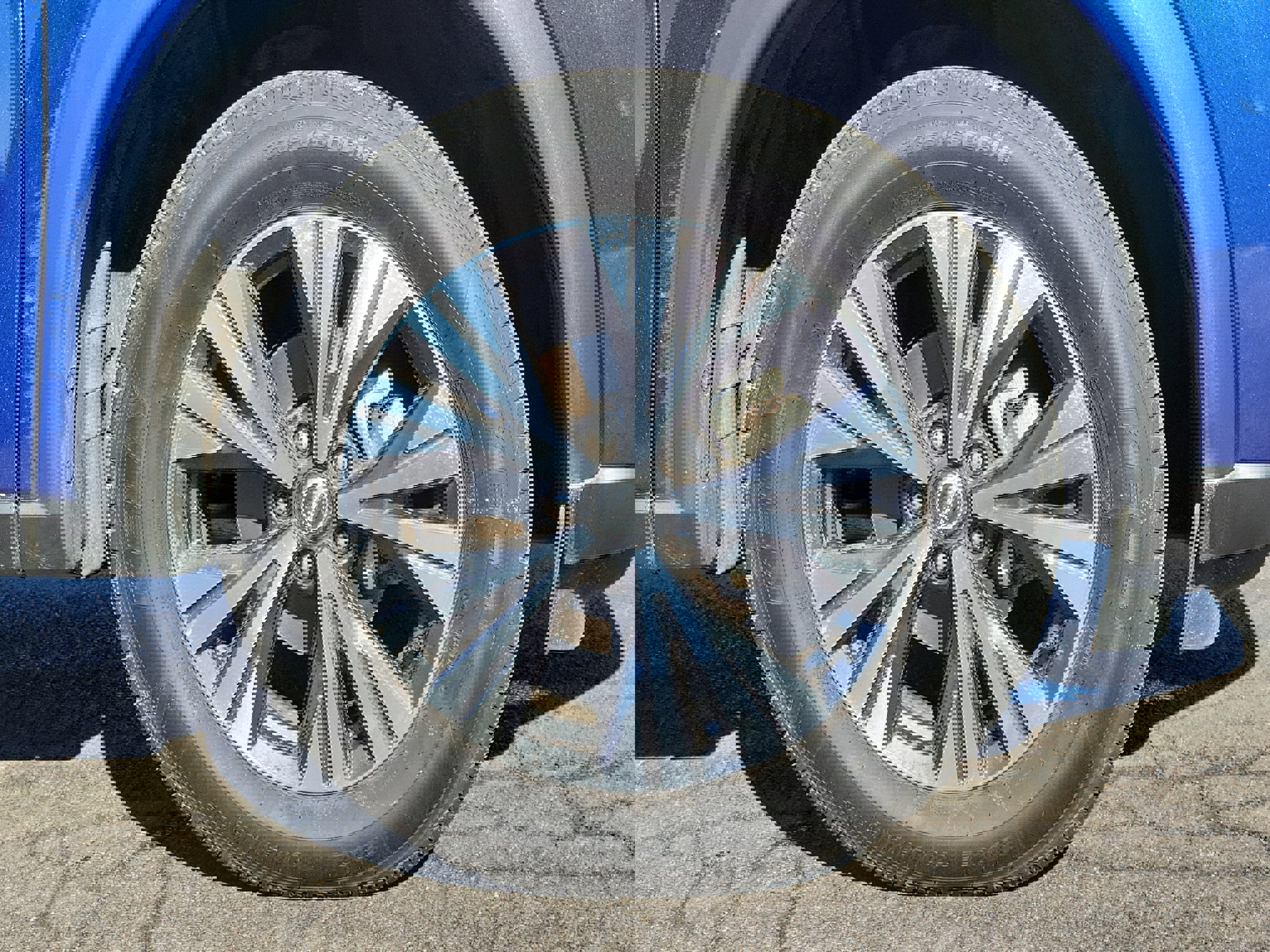 Used 2023 Nissan Rogue SV image 5