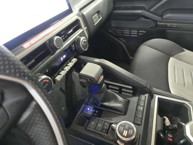 Used 2025 Toyota Tacoma TRD Off-Road w/ TRD Off Road Upgrade Package AWD/4WD image 16