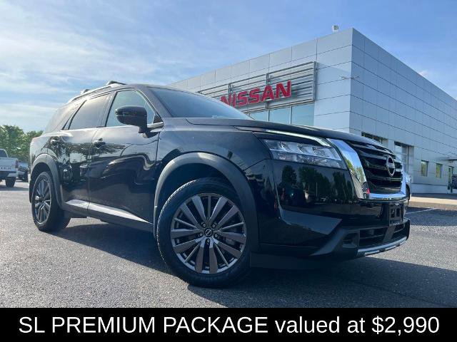 Certified 2023 Nissan Pathfinder SL w/ SL Premium Package AWD/4WD image 3