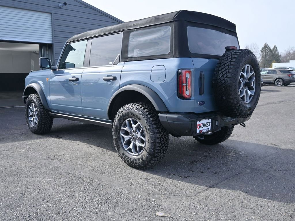 New 2025 Ford Bronco Badlands image 8