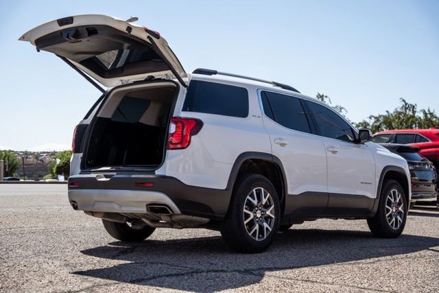 Used 2023 GMC Acadia SLE w/ Driver Convenience Package FWD image 5