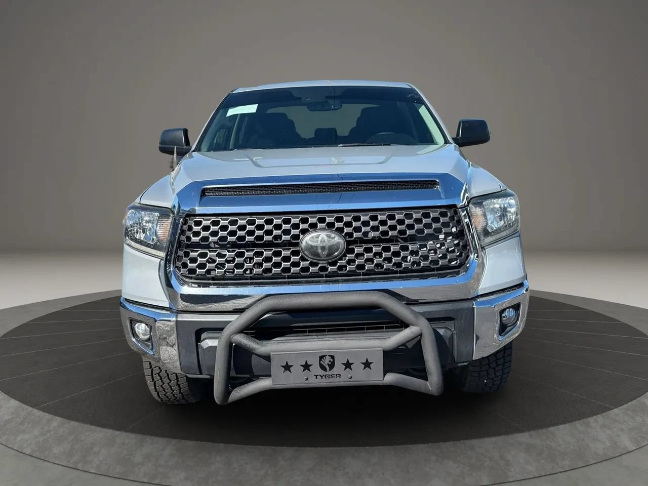 Used 2019 Toyota Tundra SR5 w/ SR5 Upgrade Package AWD/4WD image 8