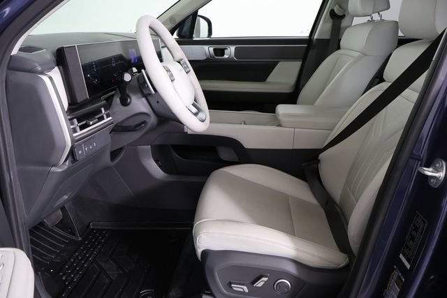 Used 2025 Hyundai Santa Fe SEL FWD image 21