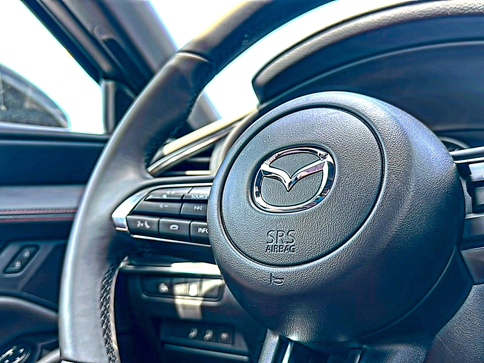 New 2025 MAZDA MAZDA3 Carbon image 20