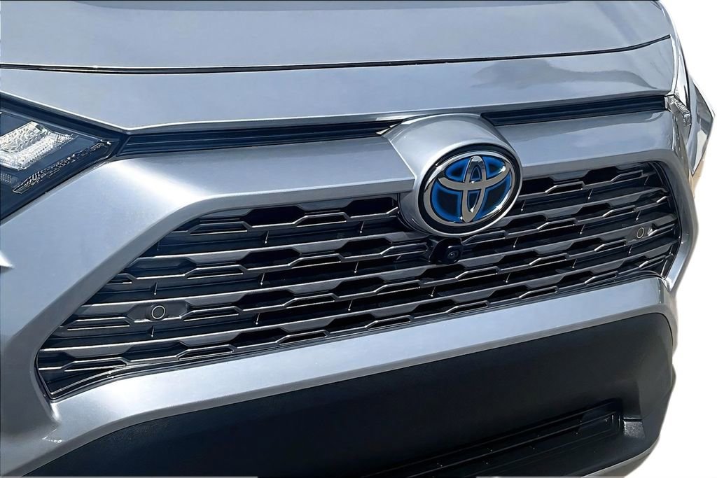 Used 2022 Toyota RAV4 Limited AWD/4WD image 26