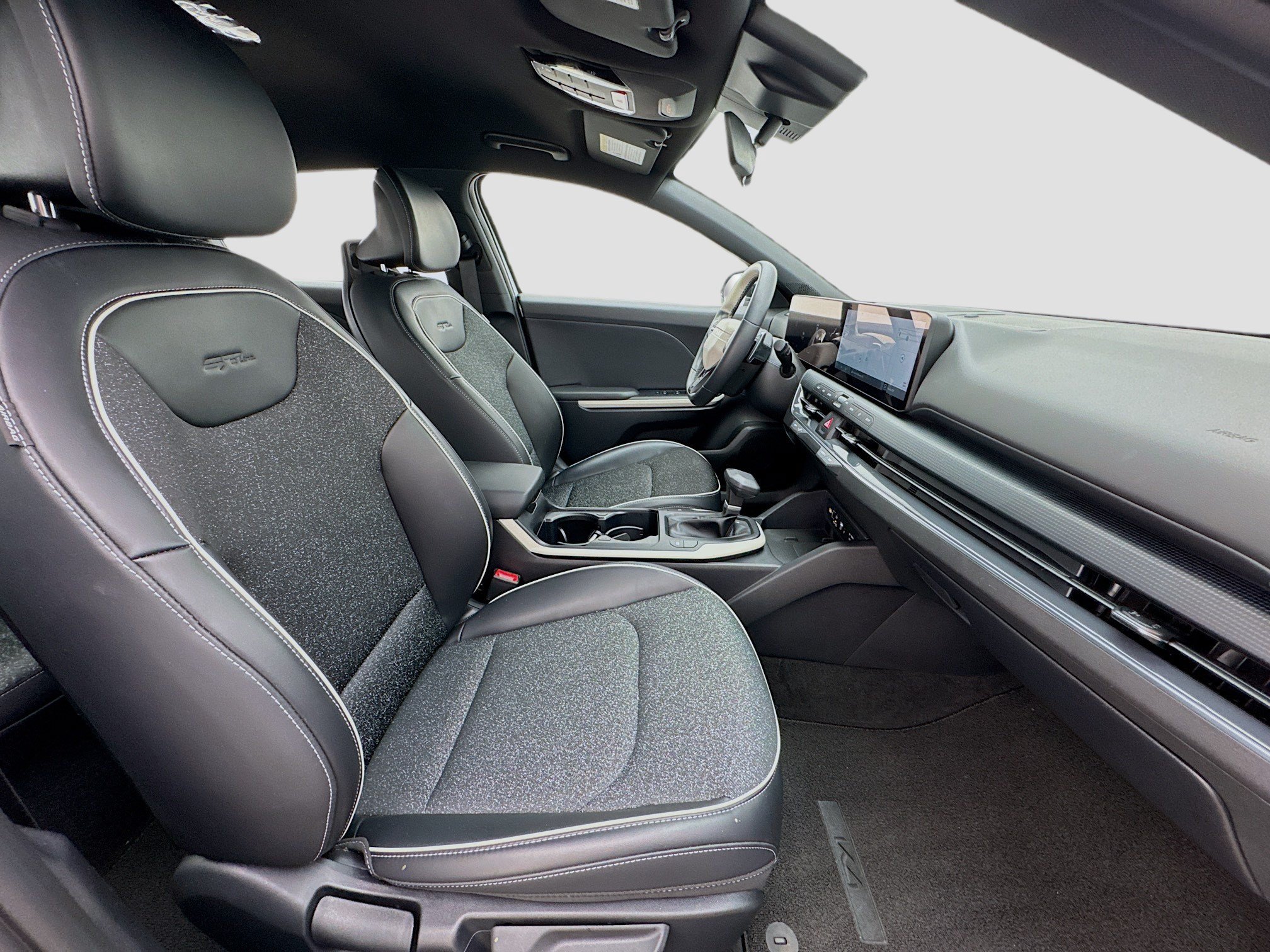 Used 2025 Kia K4 GT-Line FWD image 19