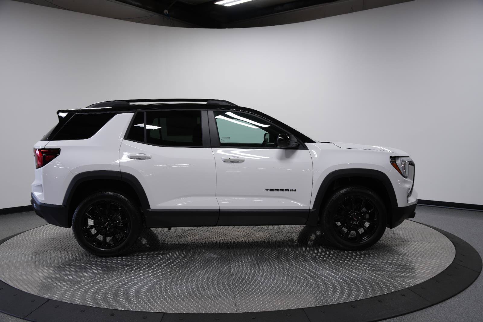 New 2026 GMC Terrain Elevation w/ Black Edition FWD image 9