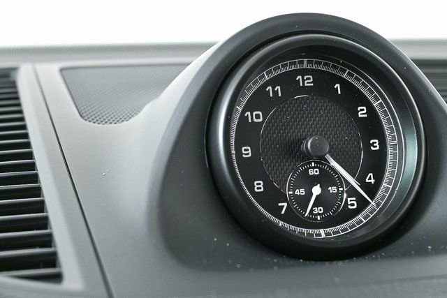 Certified 2026 Porsche Macan image 17
