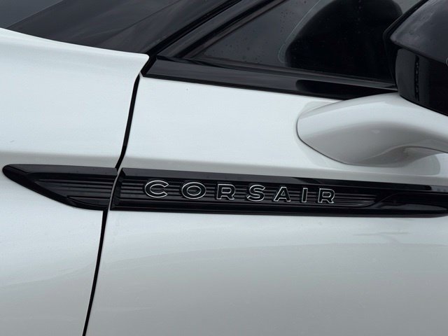 Used 2025 Lincoln Corsair Reserve w/ Equipment Group 202A FWD image 29