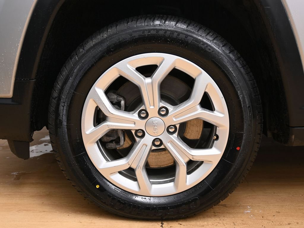 Used 2024 Jeep Compass Sport image 11