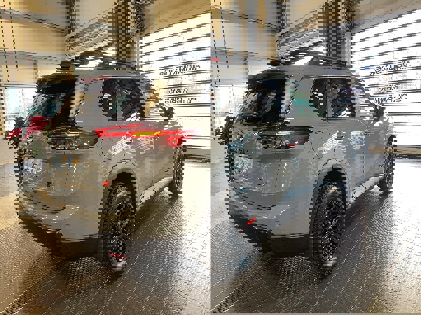 Used 2025 Nissan Rogue SV w/ Rock Creek Premium Package image 17