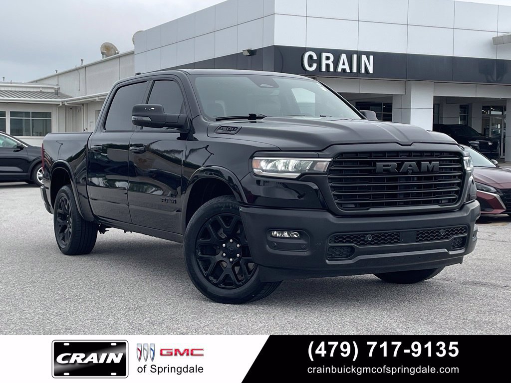 Used 2025 RAM 1500 Laramie AWD/4WD image 1