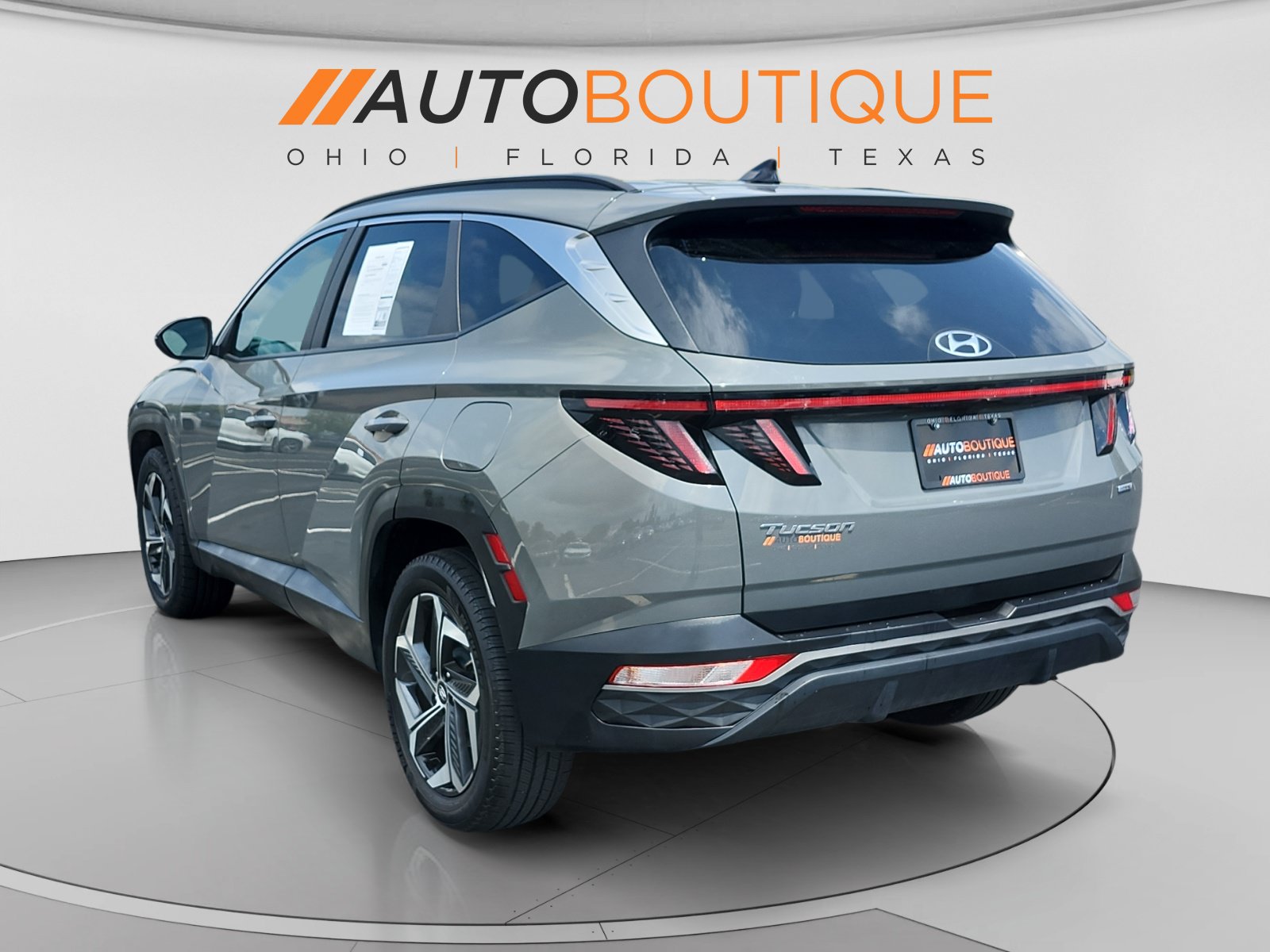 Used 2024 Hyundai Tucson SEL w/ Convenience Package AWD/4WD image 3