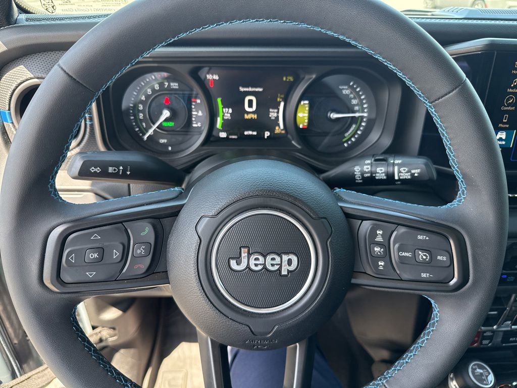 Used 2024 Jeep Wrangler Unlimited Rubicon 4xe AWD/4WD image 19