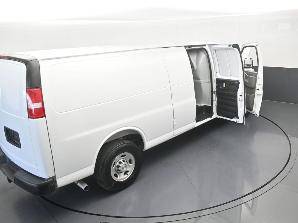 New 2026 Chevrolet Express 2500 Extended w/ Driver Convenience Package RWD image 59