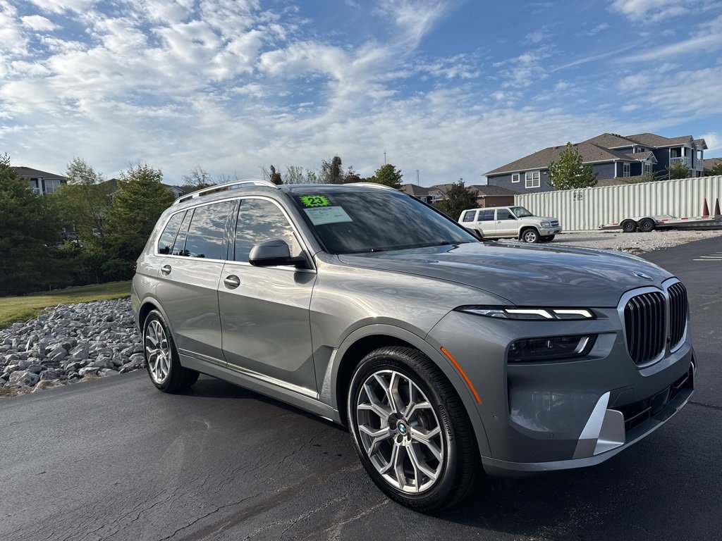 Used 2023 BMW X7 xDrive40i image 7