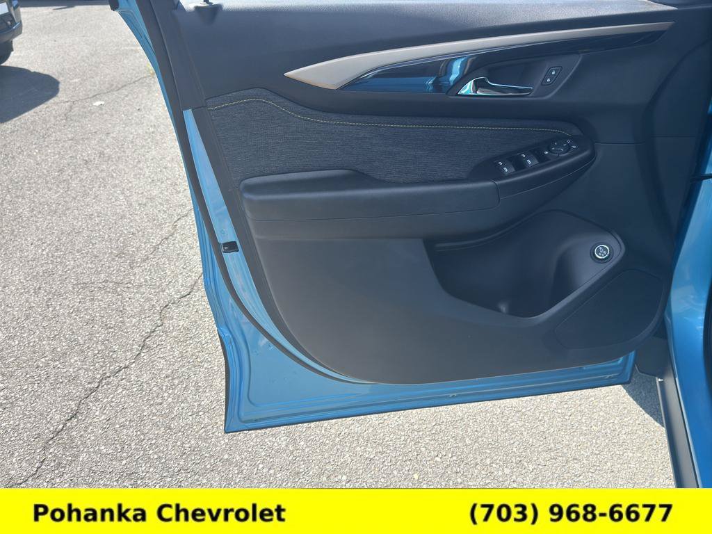 Used 2025 Chevrolet TrailBlazer ACTIV w/ Convenience Package AWD/4WD image 23