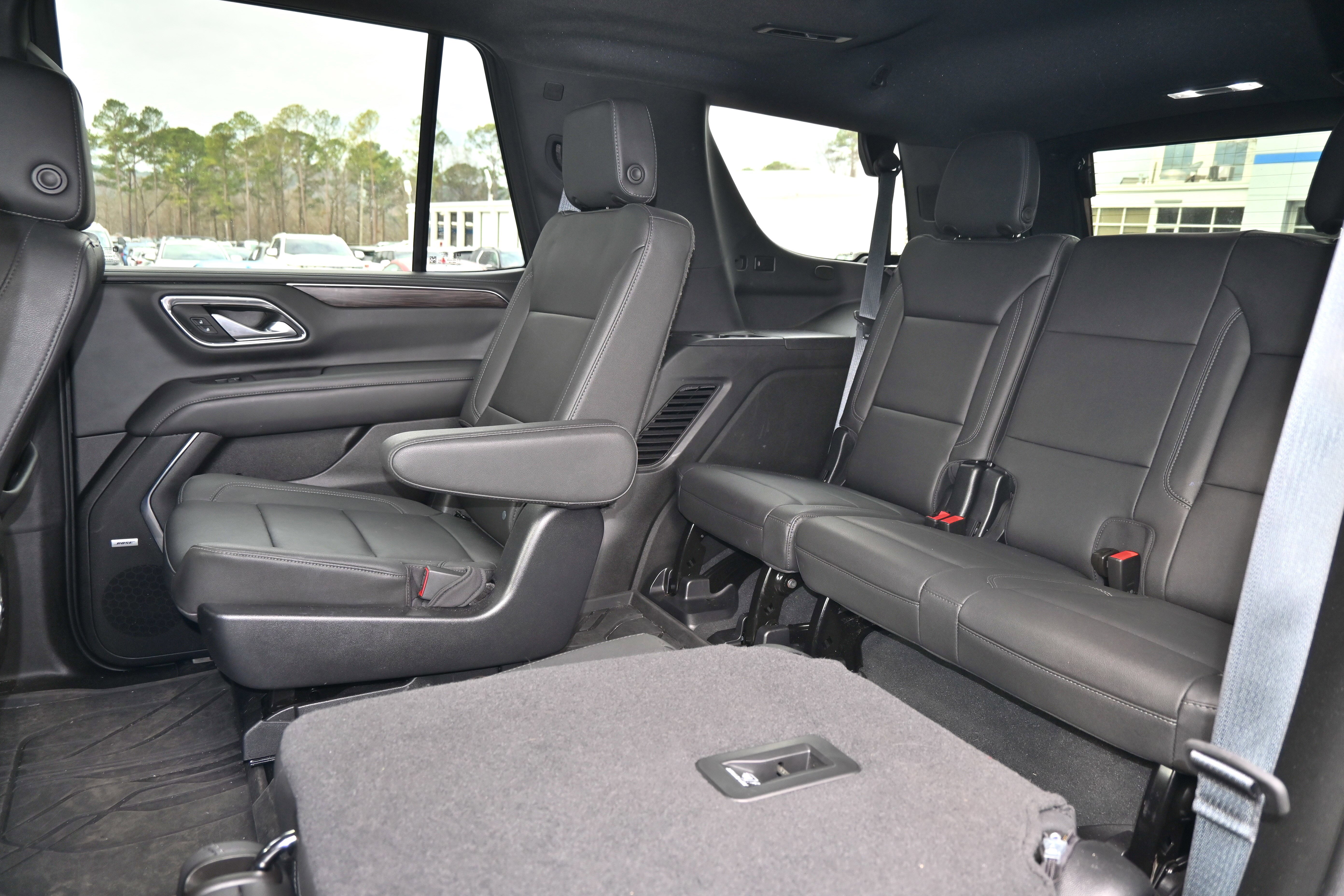 Used 2022 Chevrolet Tahoe Z71 w/ Luxury Package image 17