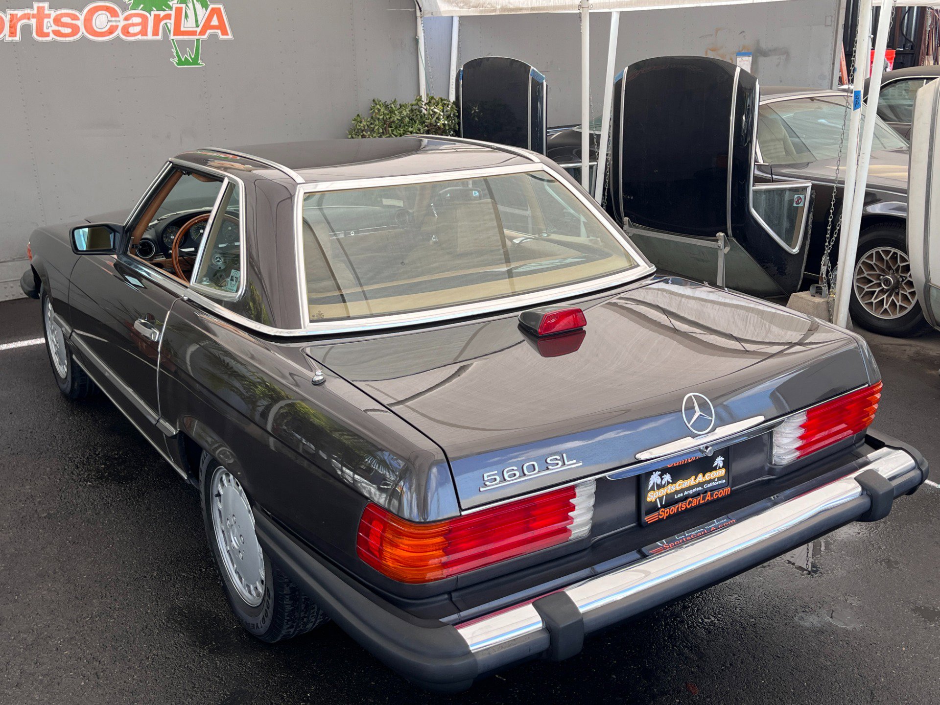 Used 1987 Mercedes-Benz 560 SL image 13