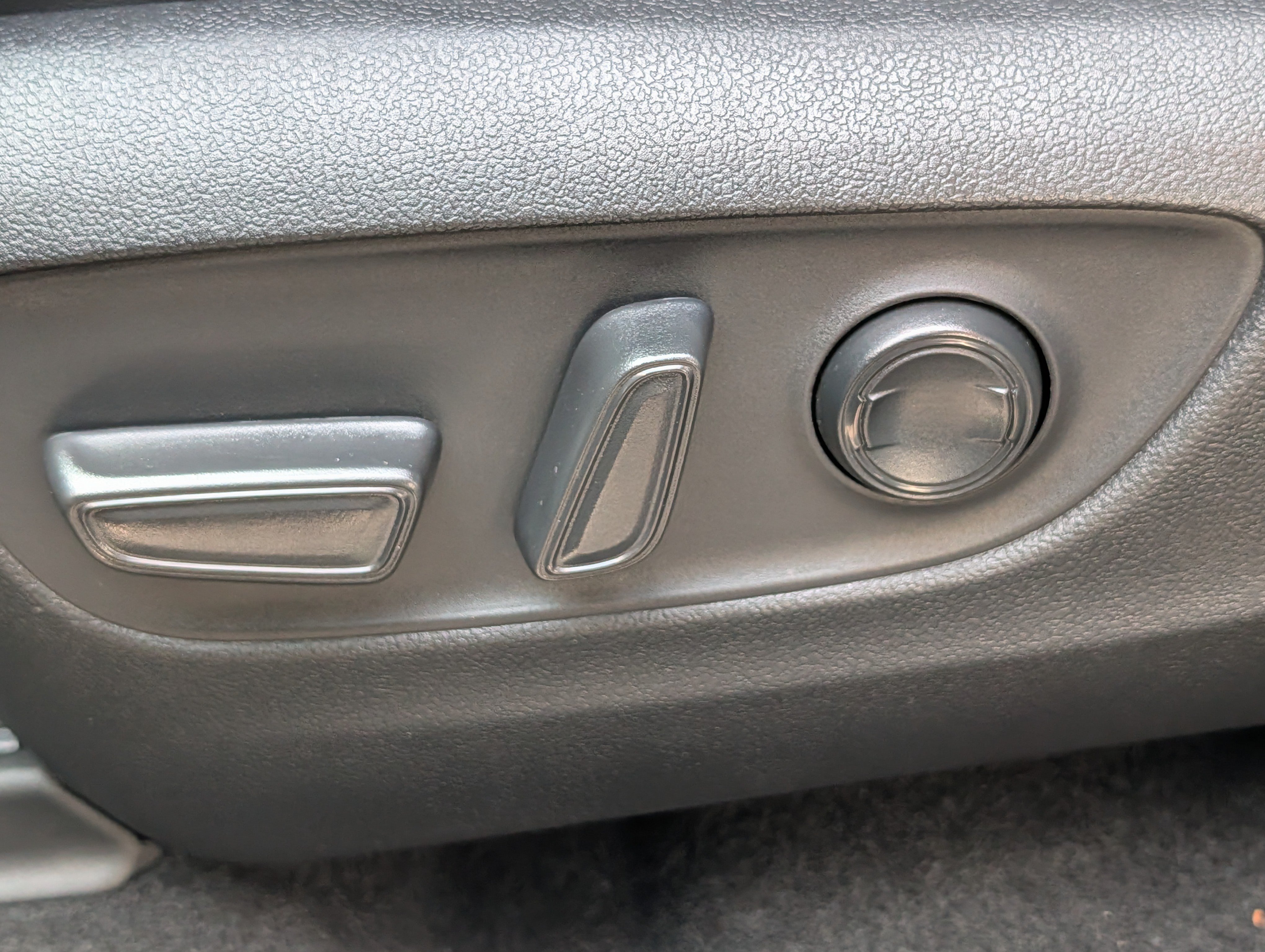 Used 2023 Toyota RAV4 XSE AWD/4WD image 20