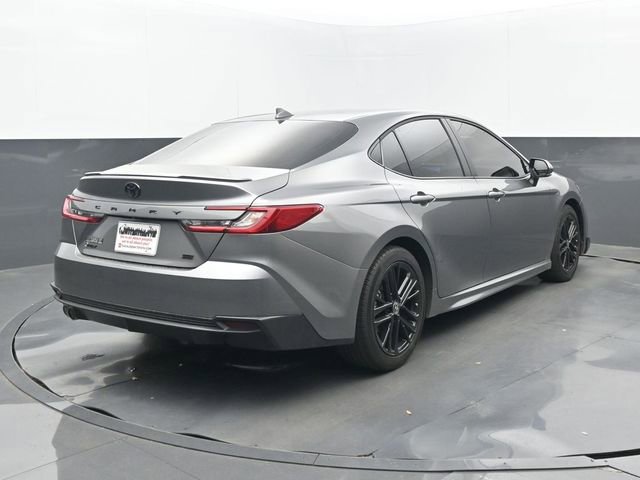 Used 2025 Toyota Camry SE FWD image 6