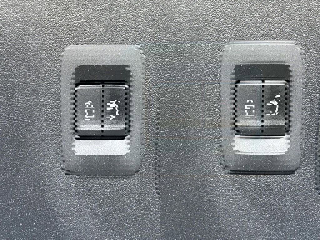 Used 2024 MAZDA CX-90 3.3 Turbo w/ Premium Package image 15