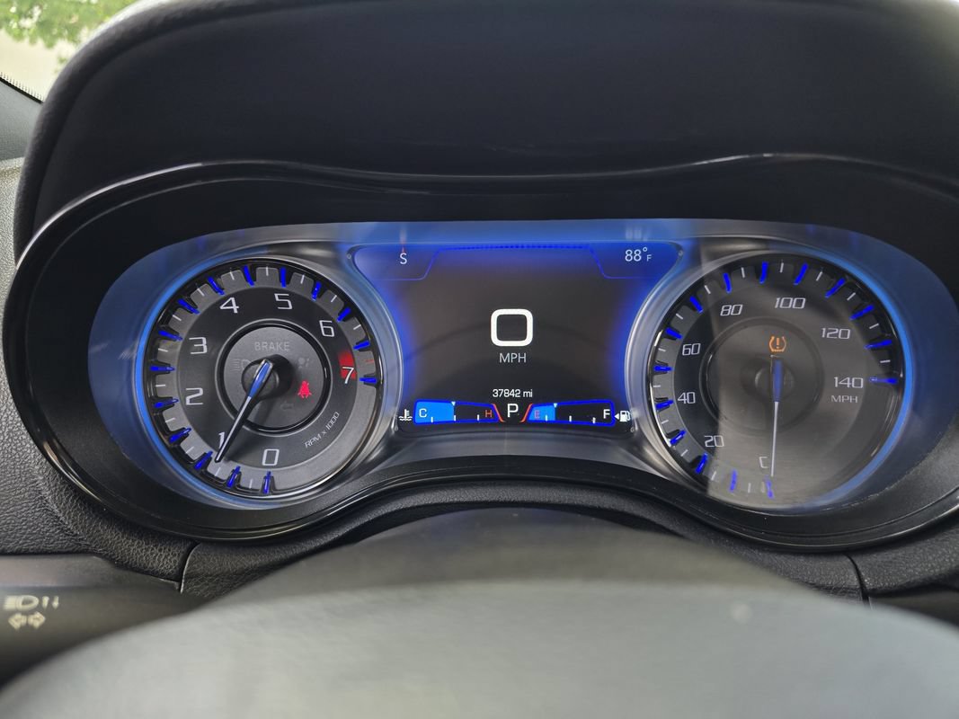 Used 2023 Chrysler 300 S RWD image 13