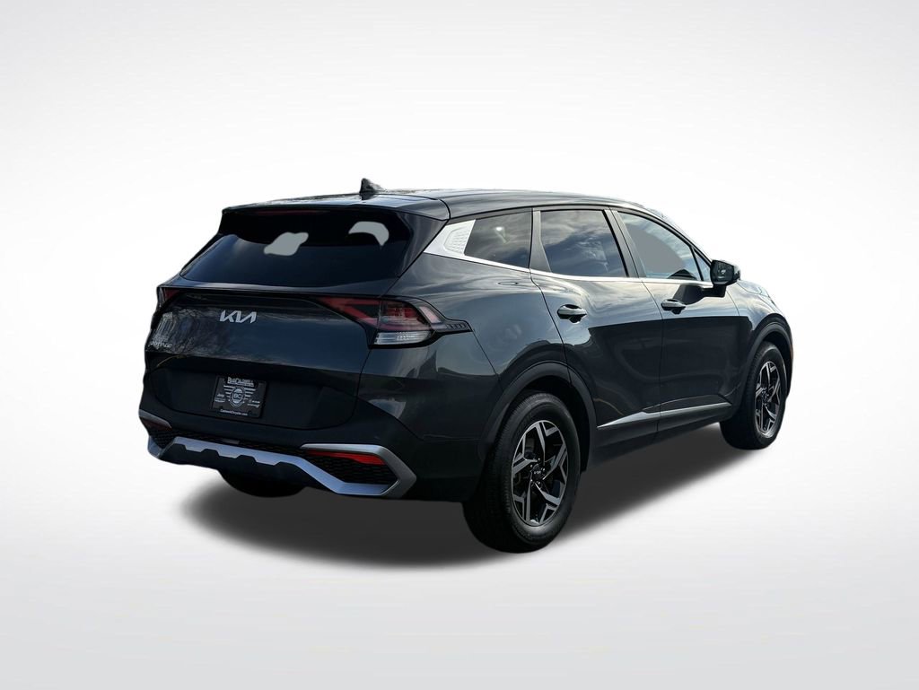 Used 2024 Kia Sportage LX image 8