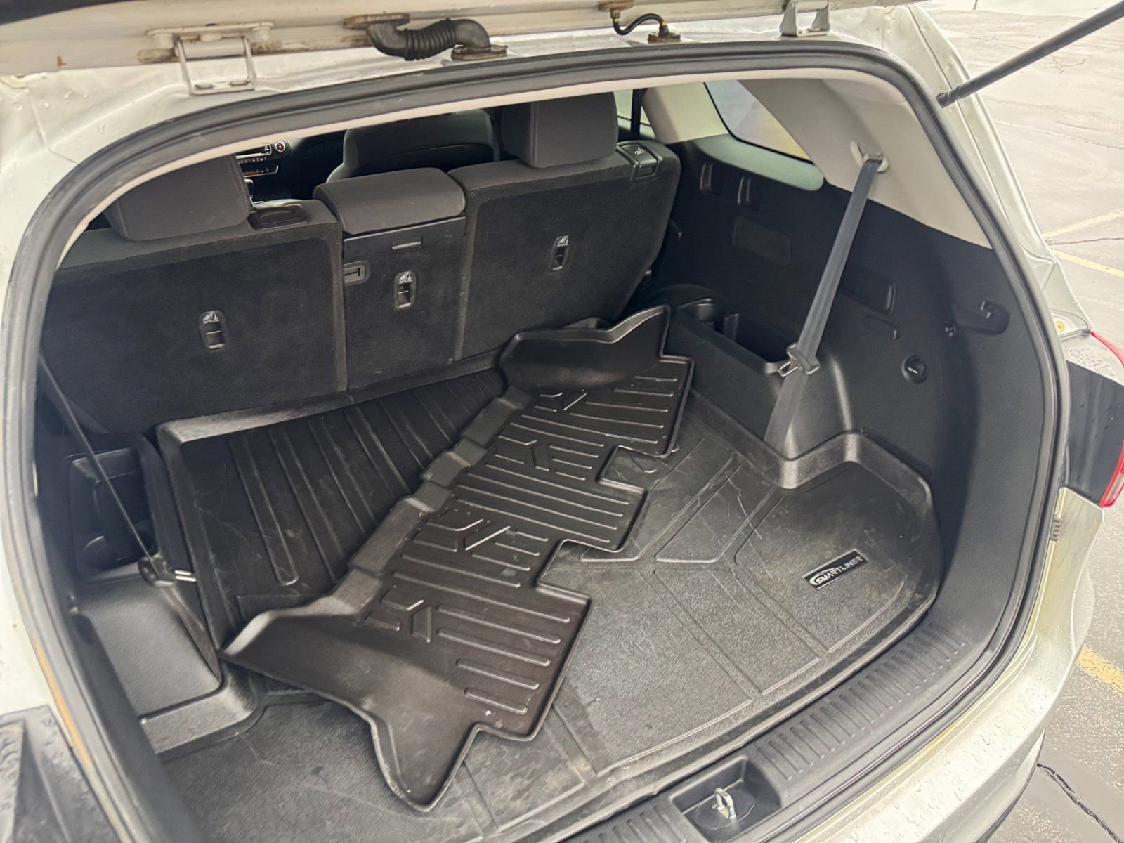 Used 2019 Kia Sorento LX w/ LX Convenience Package image 16