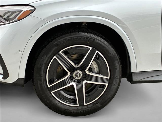 Certified 2026 Mercedes-Benz GLC 300 4MATIC image 9