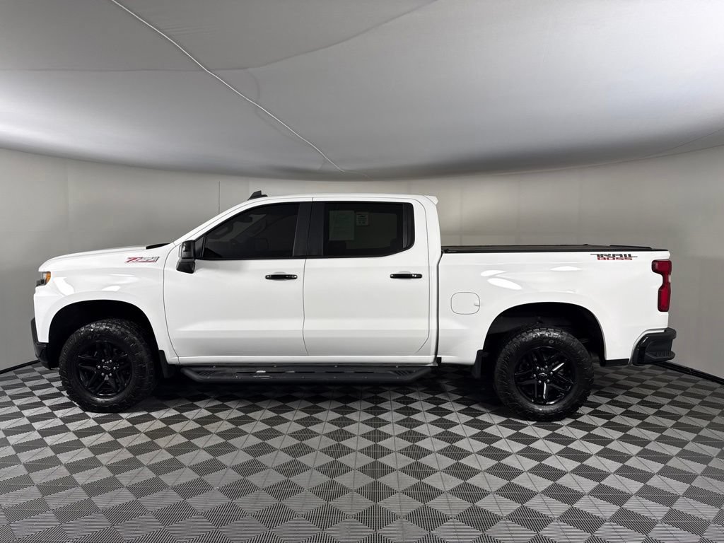 Used 2021 Chevrolet Silverado 1500 LT Trail Boss w/ Convenience Package II AWD/4WD image 2