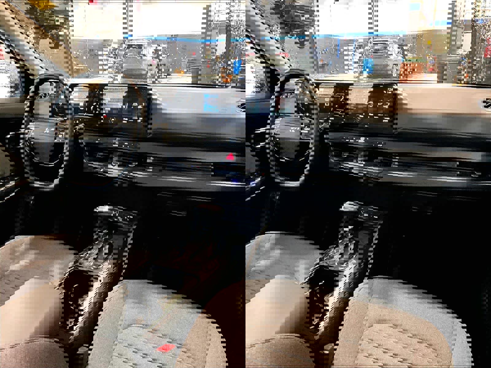 Used 2025 Kia K4 EX image 14