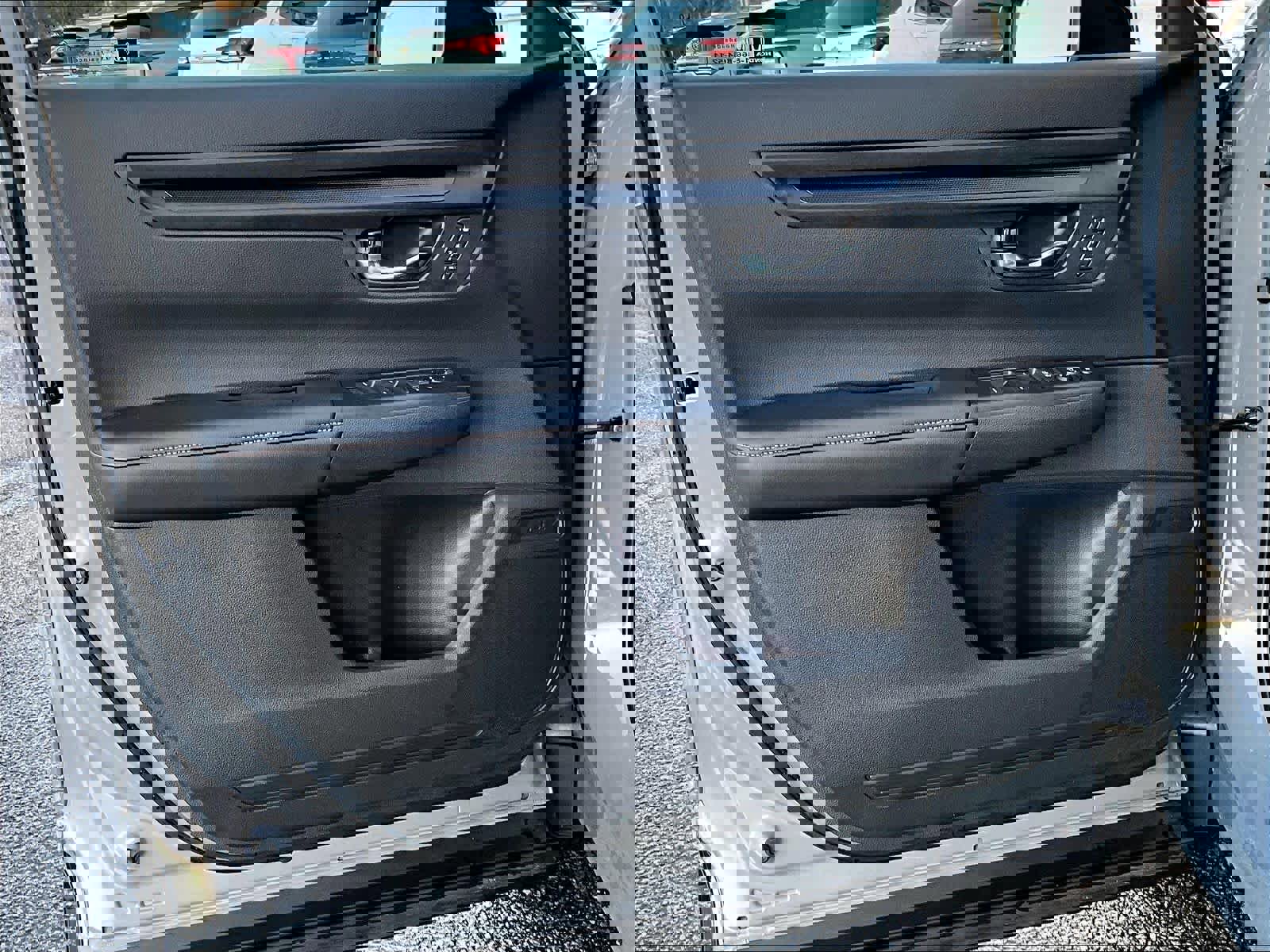 Used 2025 Honda CR-V Sport-L image 9